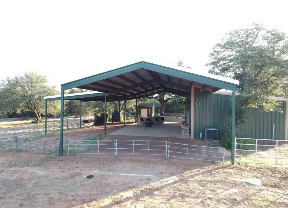 8245 County Road 239 Hico, TX 76457