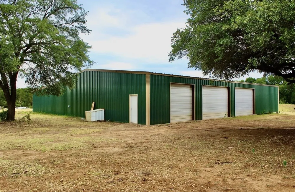 8245 County Road 239 Hico, TX 76457
