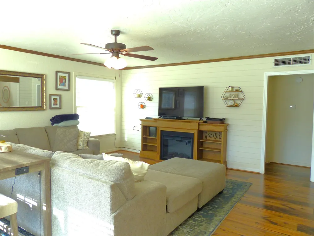 1031 11th Brady, TX 76825
