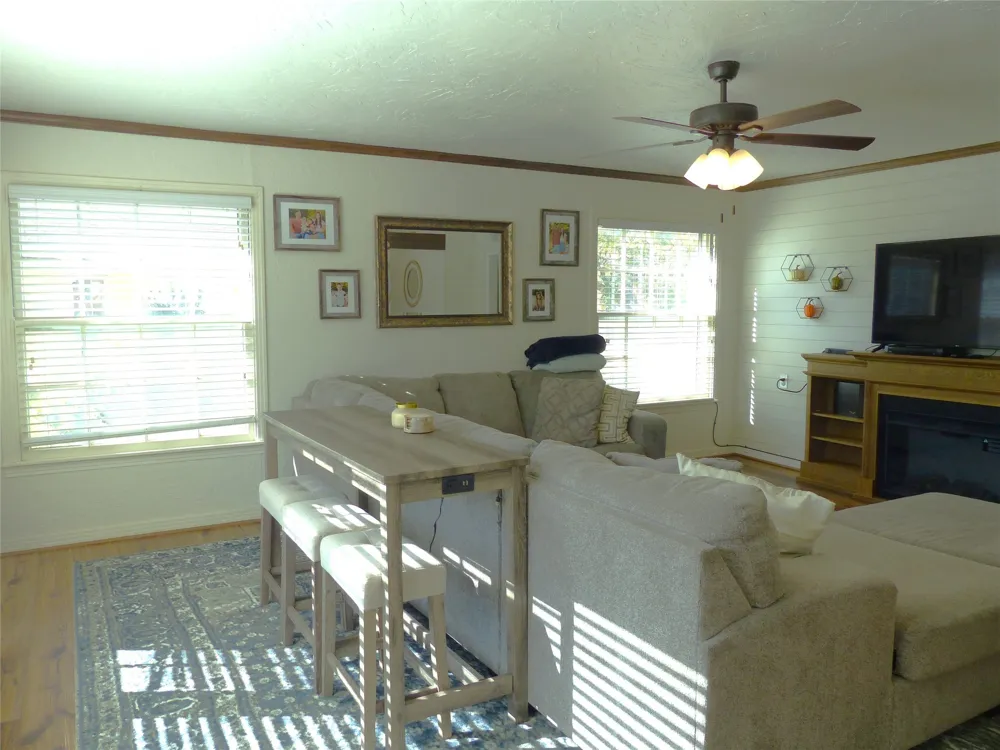 1031 11th Brady, TX 76825