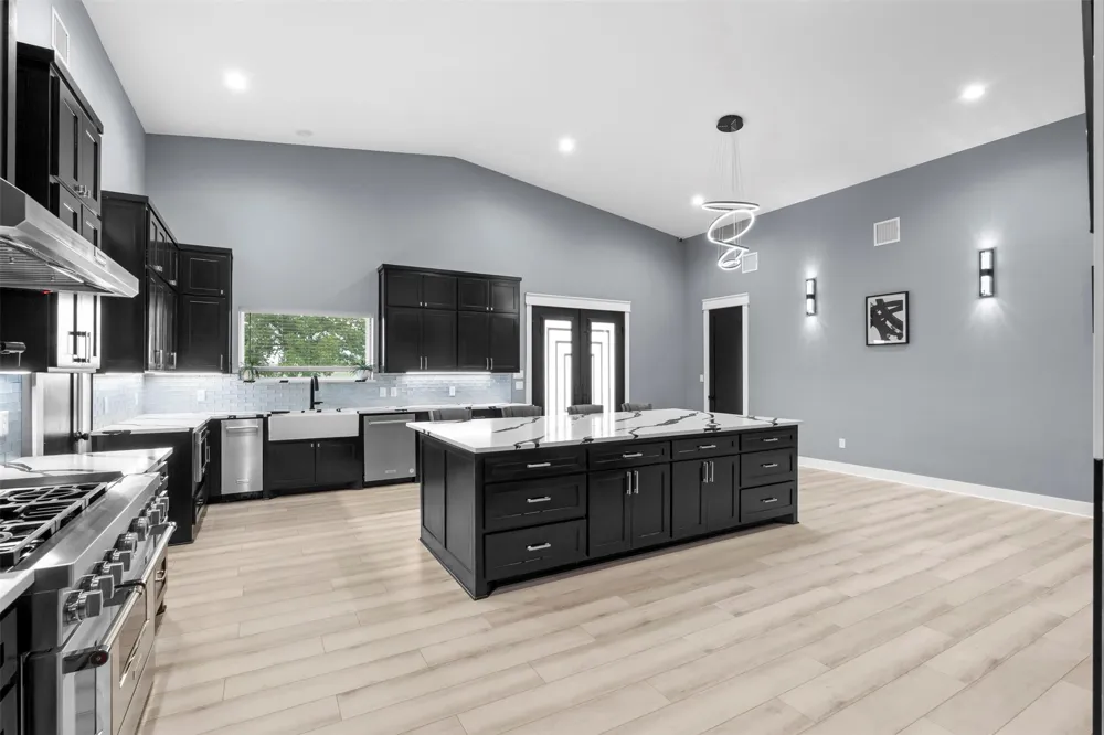 9700 Nix Road Tolar, TX 76476