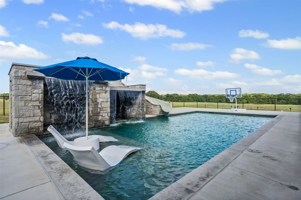 9700 Nix Road Tolar, TX 76476