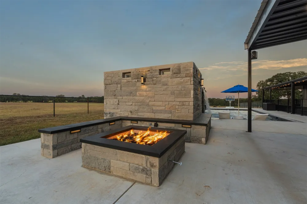 9700 Nix Road Tolar, TX 76476