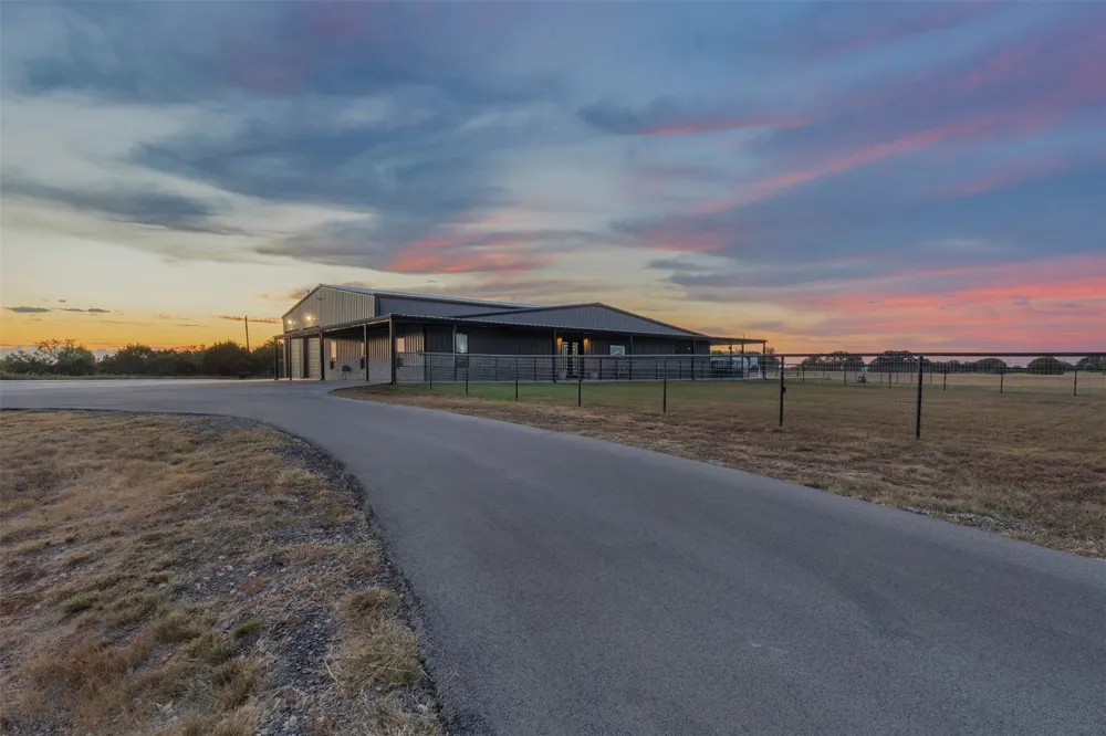 9700 Nix Road Tolar, TX 76476