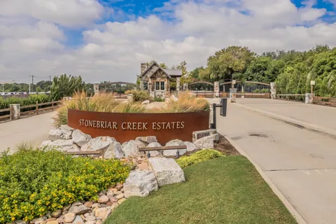 2240 Creekridge Drive