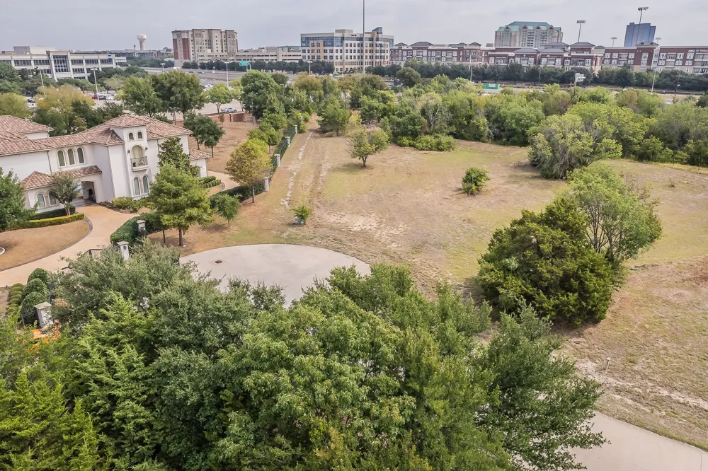 2240 Creekridge Drive Frisco, TX 75034
