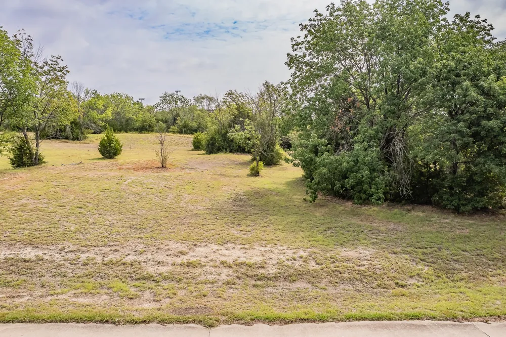 2240 Creekridge Drive Frisco, TX 75034