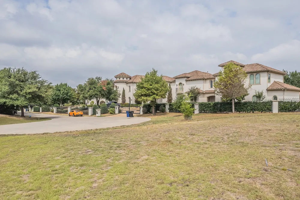 2240 Creekridge Drive Frisco, TX 75034