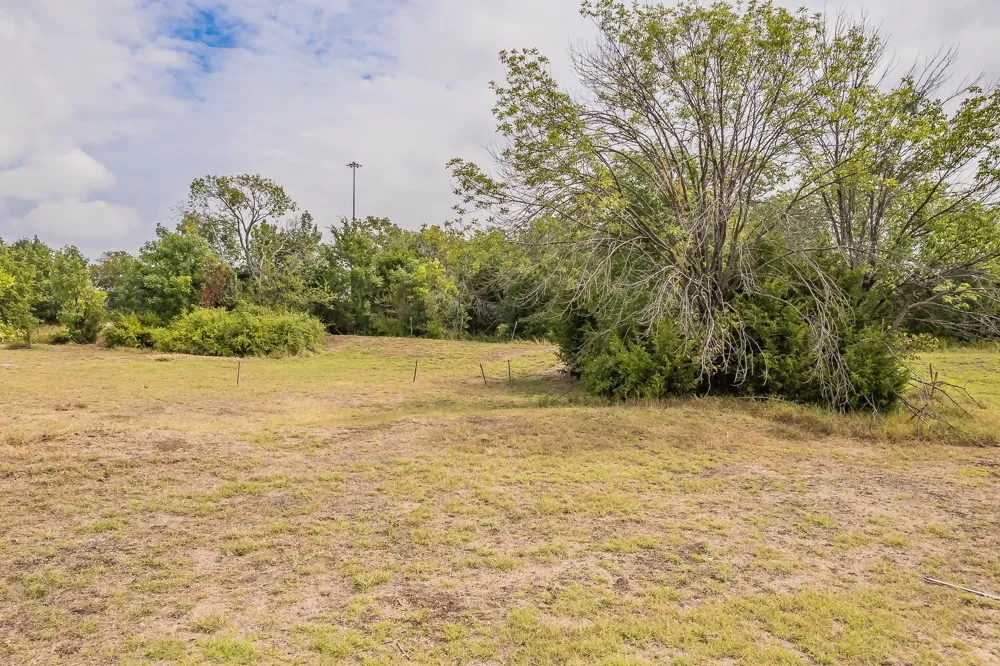 2240 Creekridge Drive Frisco, TX 75034