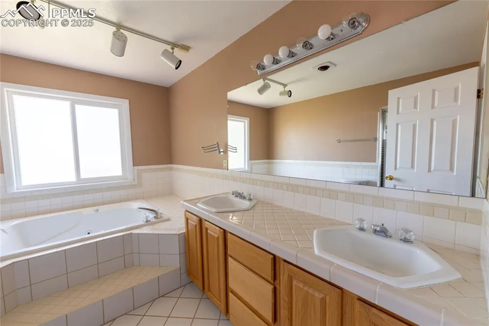 11743 County Road J Antonito, CO 81120