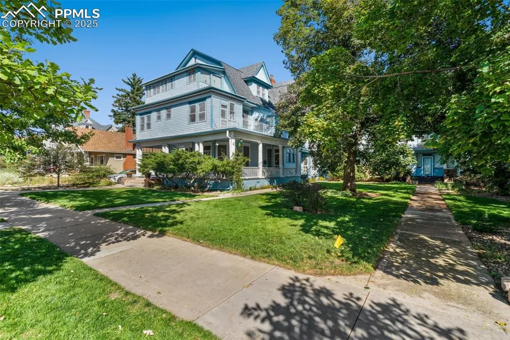 1215 Nevada Avenue Colorado Springs, CO 80903