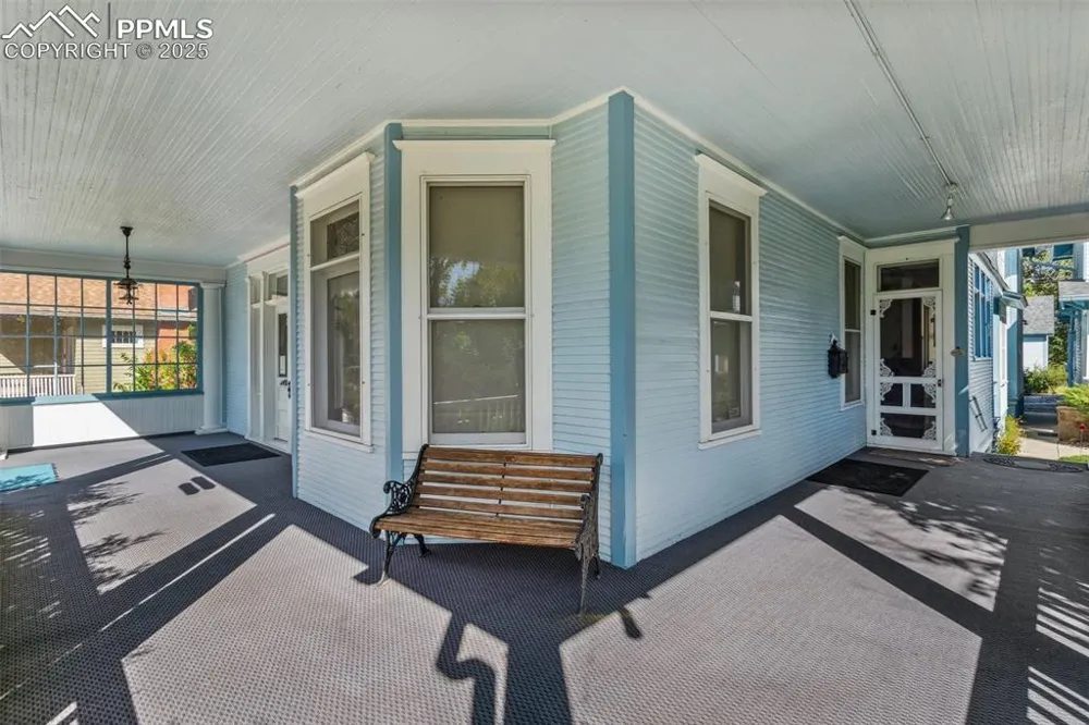 1215 Nevada Avenue Colorado Springs, CO 80903