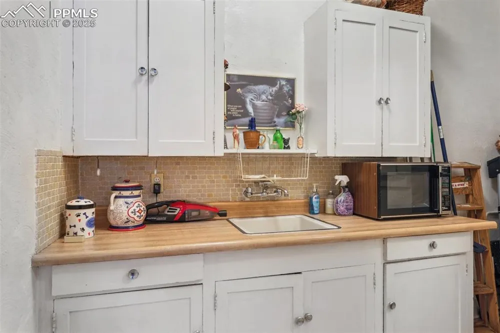 1215 Nevada Avenue Colorado Springs, CO 80903