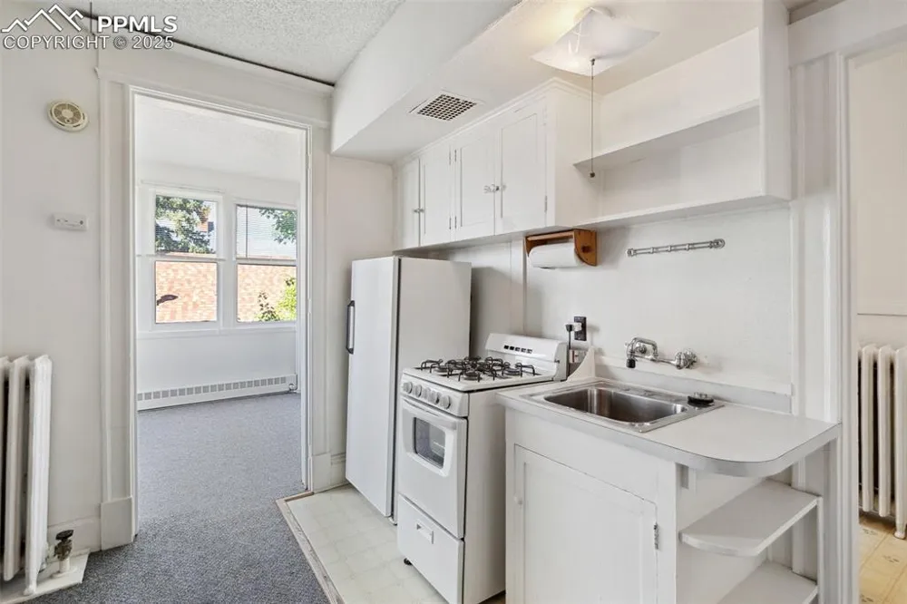1215 Nevada Avenue Colorado Springs, CO 80903