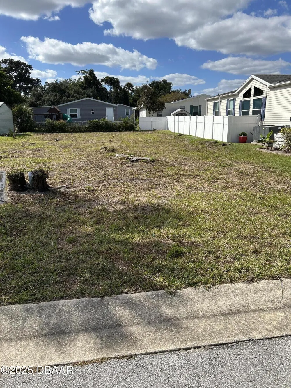 1372 Blackcherry Street Daytona Beach, FL 32117