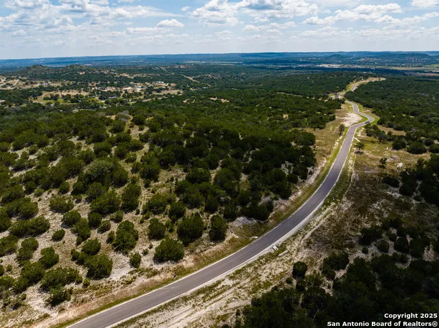 192 Dark Sky Path Kerrville, TX 78028