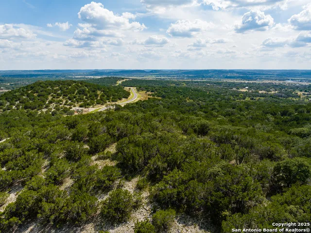 192 Dark Sky Path Kerrville, TX 78028