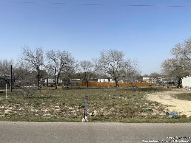 116 Rocky Ridge Poteet, TX 78065