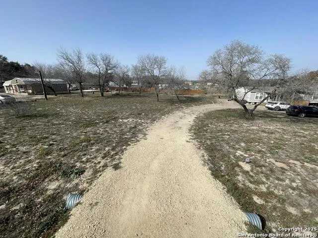 116 Rocky Ridge Poteet, TX 78065