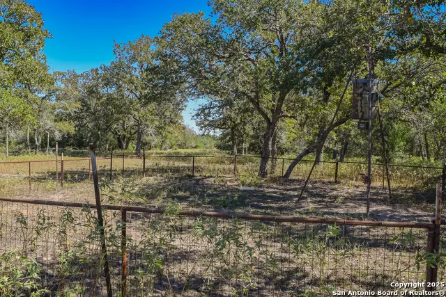 TBD FM 682 Yoakum, TX 77995