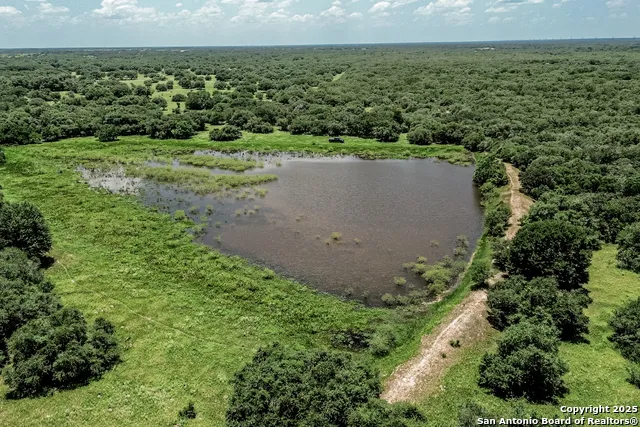TBD FM 682 Yoakum, TX 77995