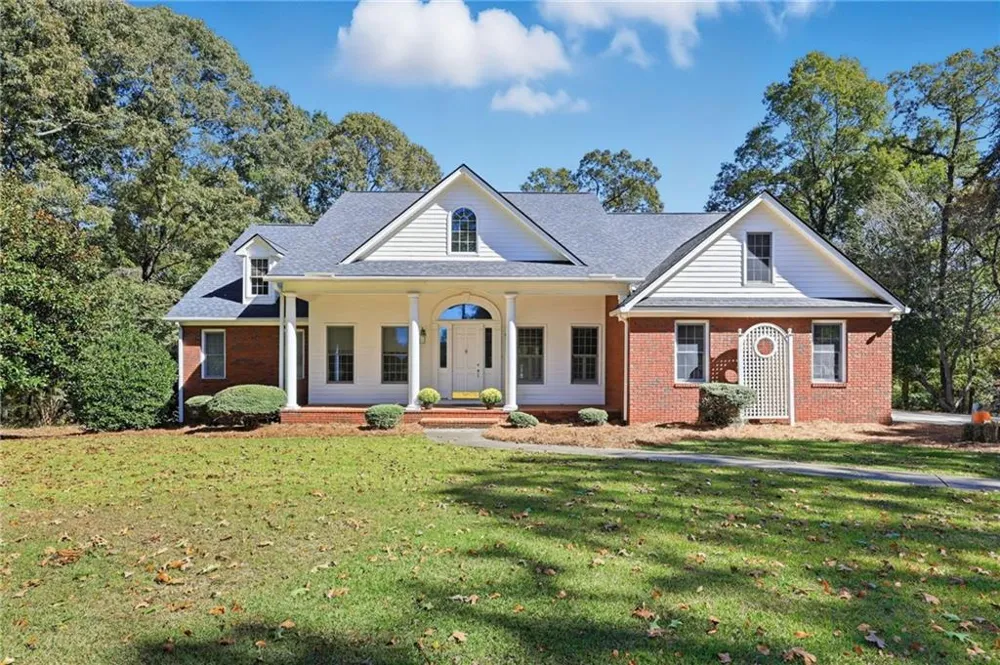 6752 Shoal Creek Road Clermont, GA 30527