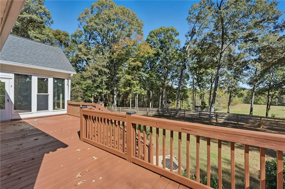 6752 Shoal Creek Road Clermont, GA 30527