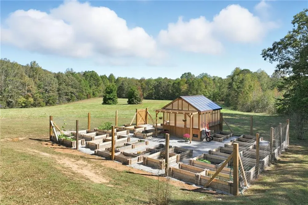 6752 Shoal Creek Road Clermont, GA 30527