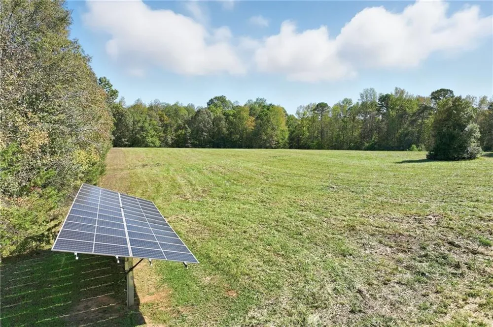 6752 Shoal Creek Road Clermont, GA 30527
