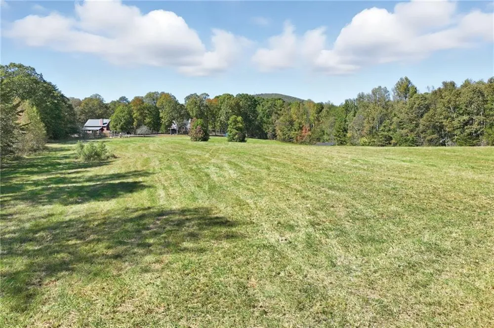 6752 Shoal Creek Road Clermont, GA 30527