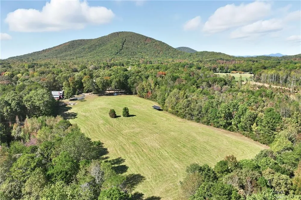 6752 Shoal Creek Road Clermont, GA 30527