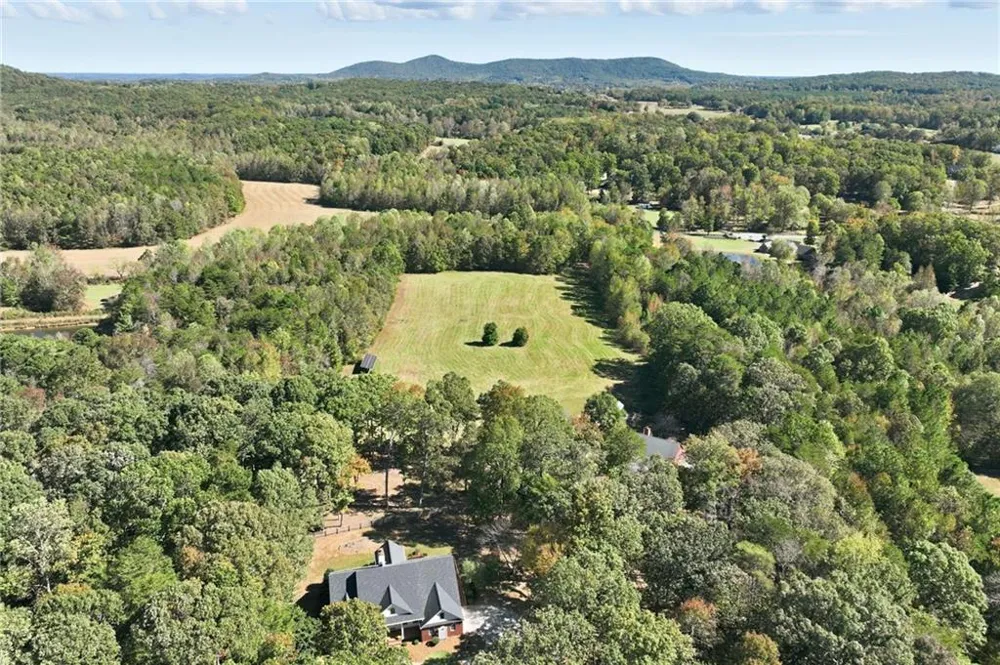 6752 Shoal Creek Road Clermont, GA 30527