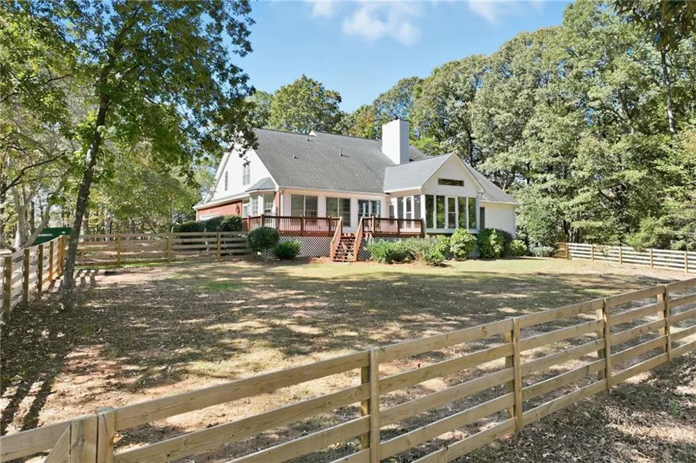 6752 Shoal Creek Road Clermont, GA 30527