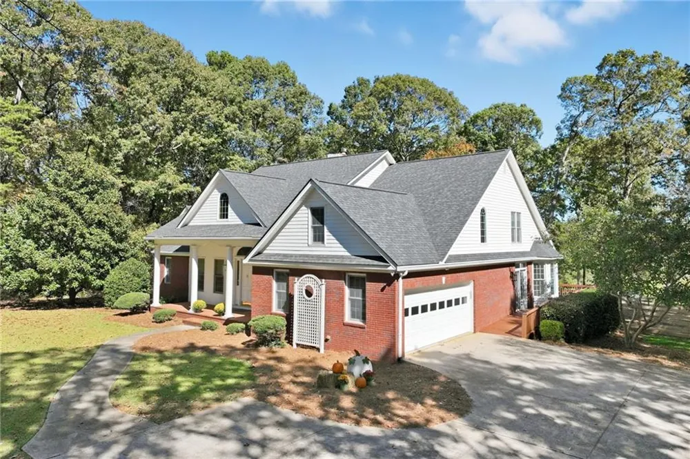 6752 Shoal Creek Road Clermont, GA 30527