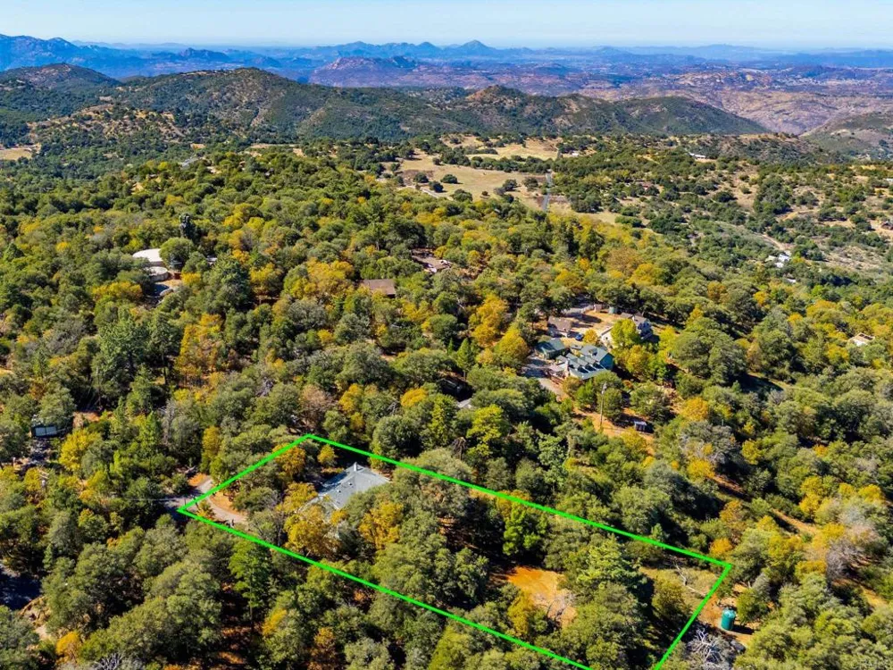 3102 Pera Alta Drive Julian, CA 92036