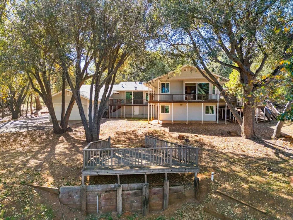 3102 Pera Alta Drive Julian, CA 92036