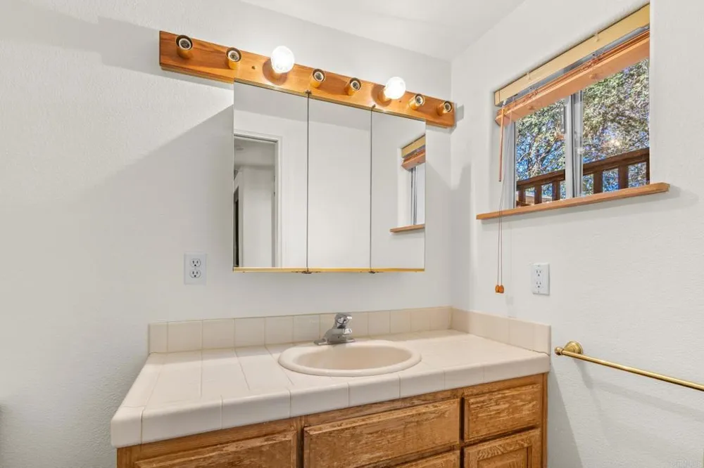 3102 Pera Alta Drive Julian, CA 92036
