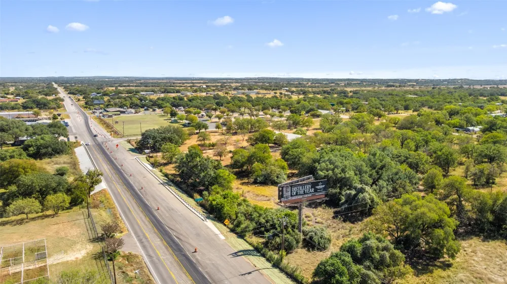 14691 E Us Highway 290 Stonewall, TX 78671