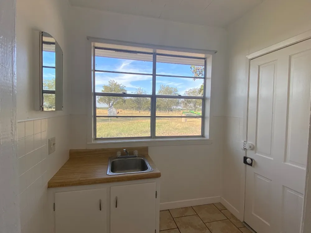 500 Greasy Bend Smithville, TX 78957