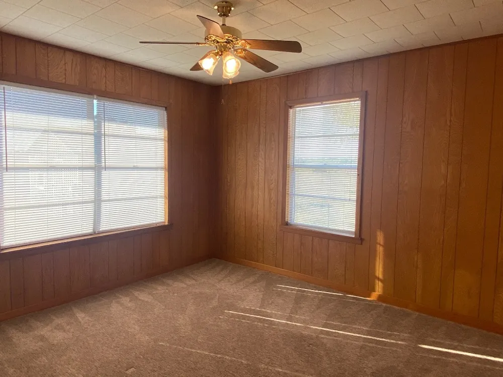 500 Greasy Bend Smithville, TX 78957
