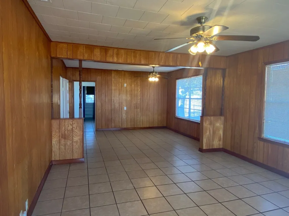 500 Greasy Bend Smithville, TX 78957