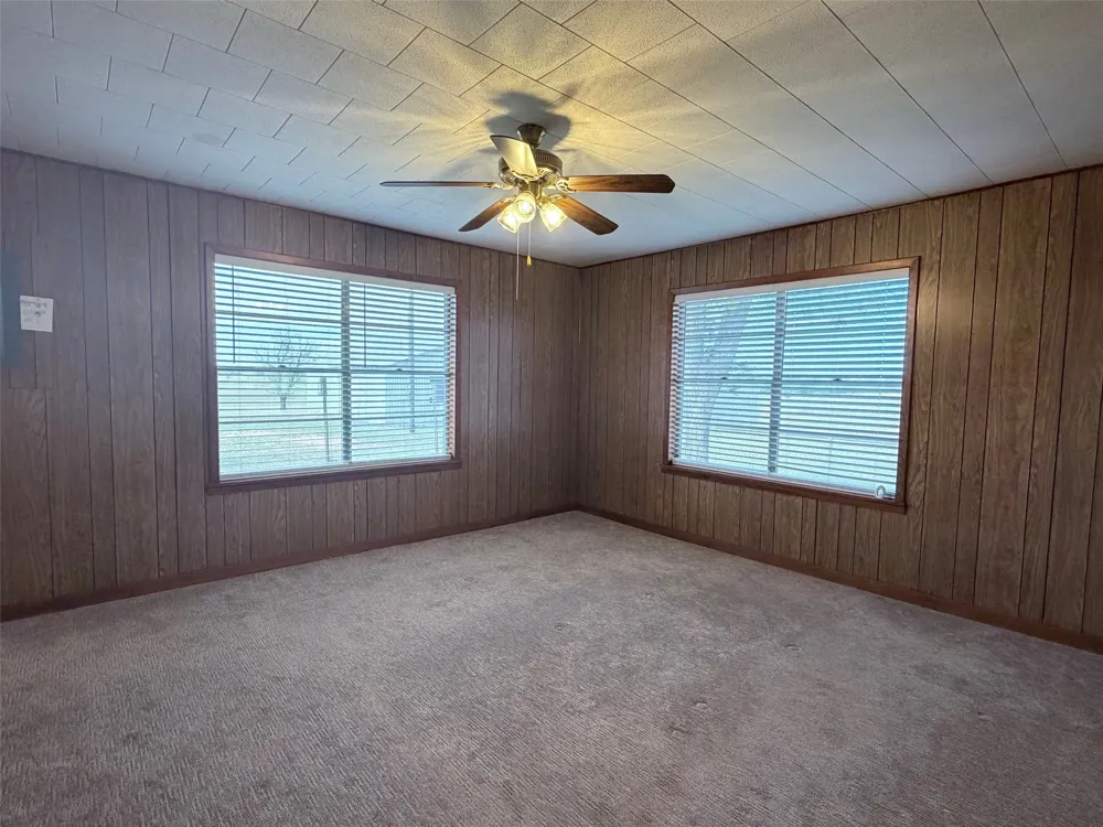 500 Greasy Bend Smithville, TX 78957