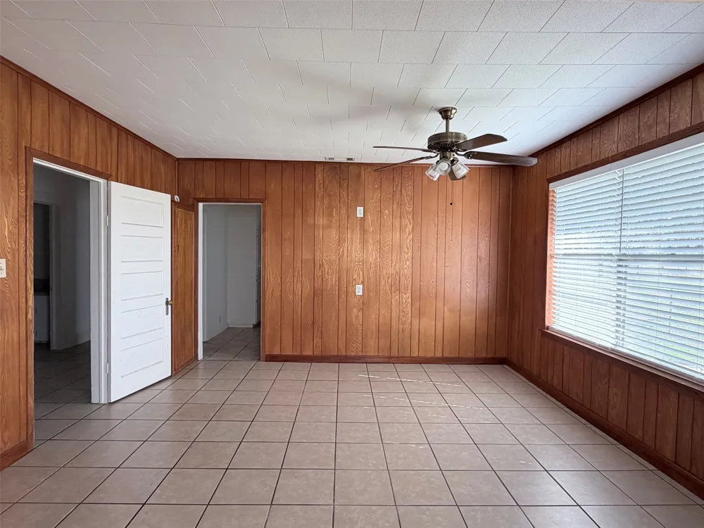 500 Greasy Bend Smithville, TX 78957