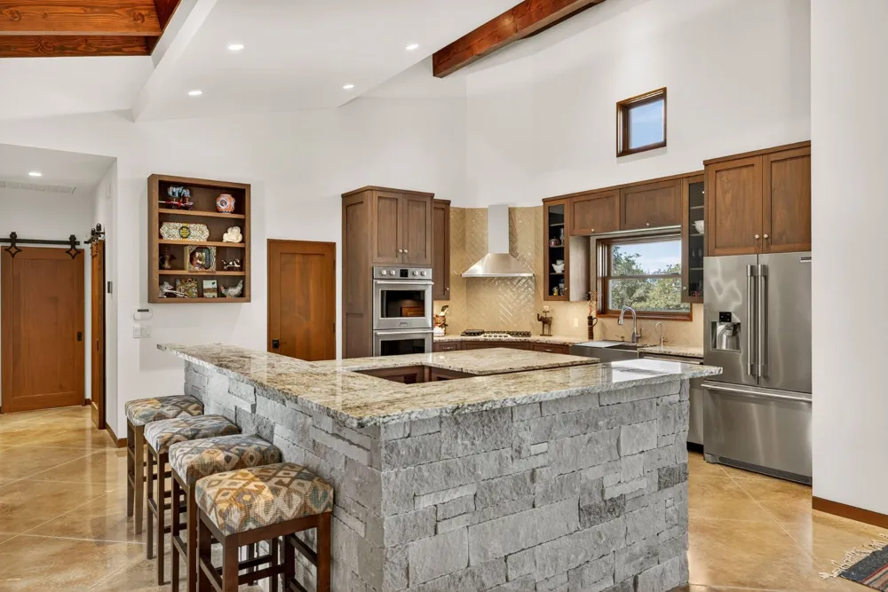 353 Agarita Way Johnson City, TX 78636
