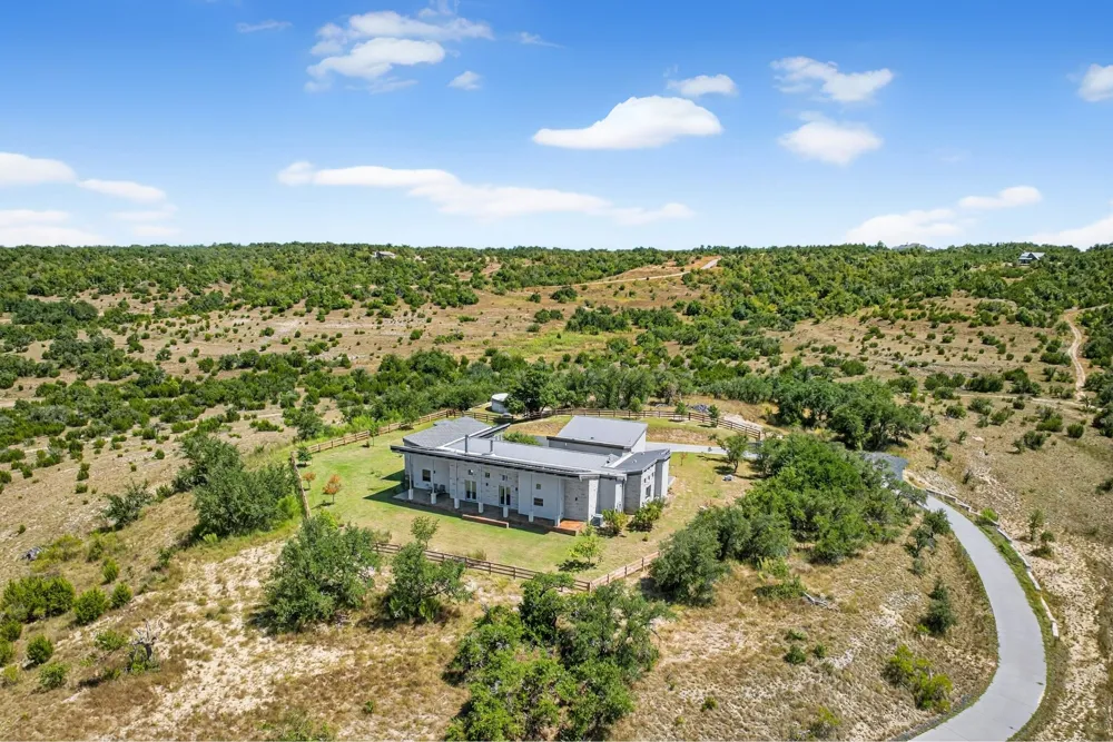 353 Agarita Way Johnson City, TX 78636