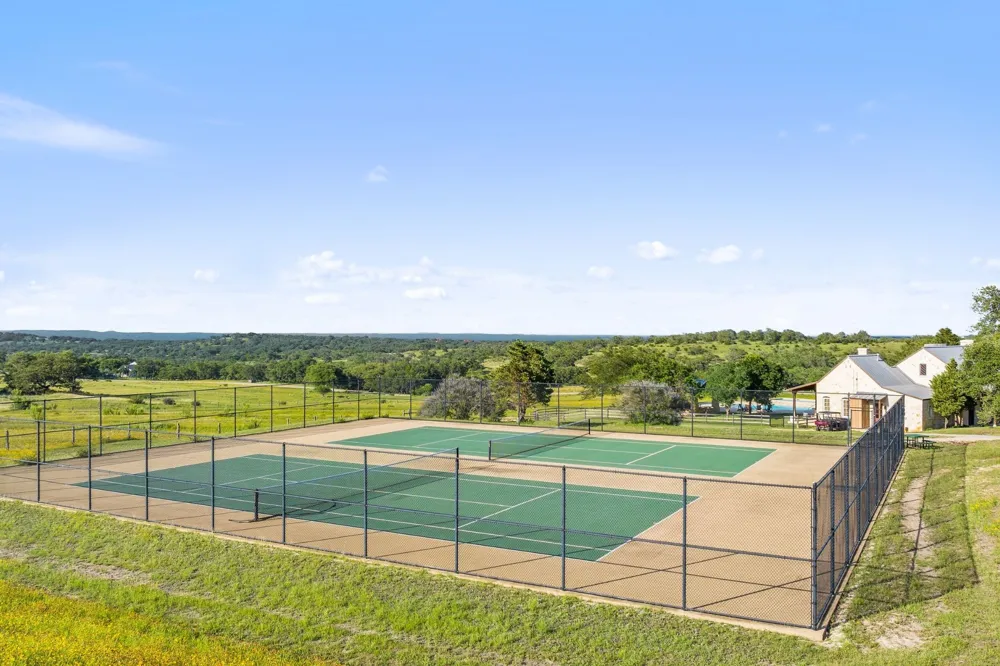 353 Agarita Way Johnson City, TX 78636