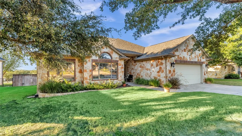 108 Natalies Point Burnet, TX 78611