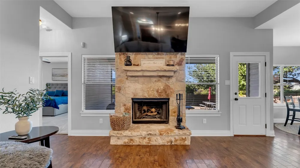 108 Natalies Point Burnet, TX 78611