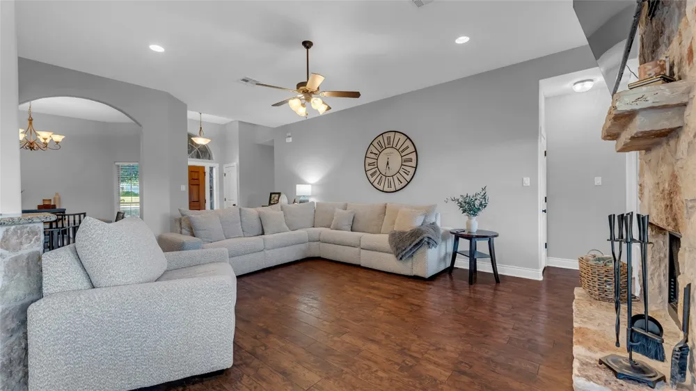 108 Natalies Point Burnet, TX 78611
