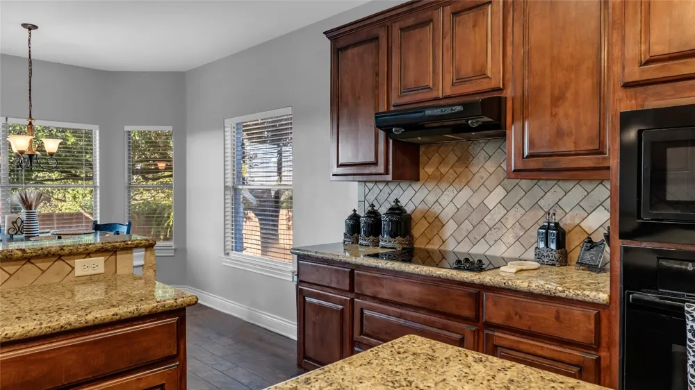 108 Natalies Point Burnet, TX 78611